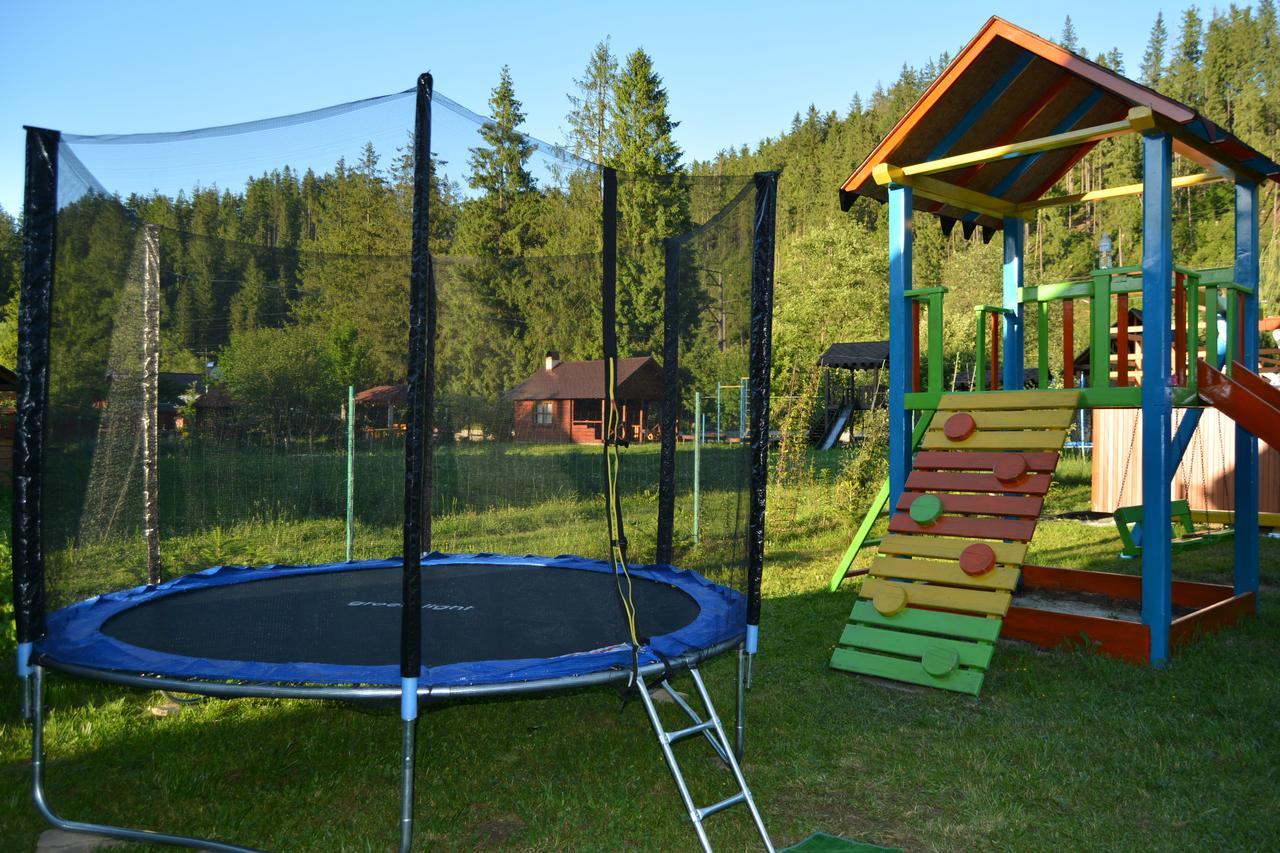 Кукулька Міні-Готель Slavske Ngoại thất bức ảnh