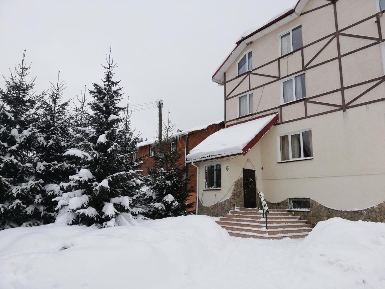 Кукулька Міні-Готель Slavske Ngoại thất bức ảnh